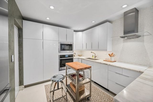 5 of 27 - 2275 S Ocean Boulevard #307n & C10n, Palm Beach, FL