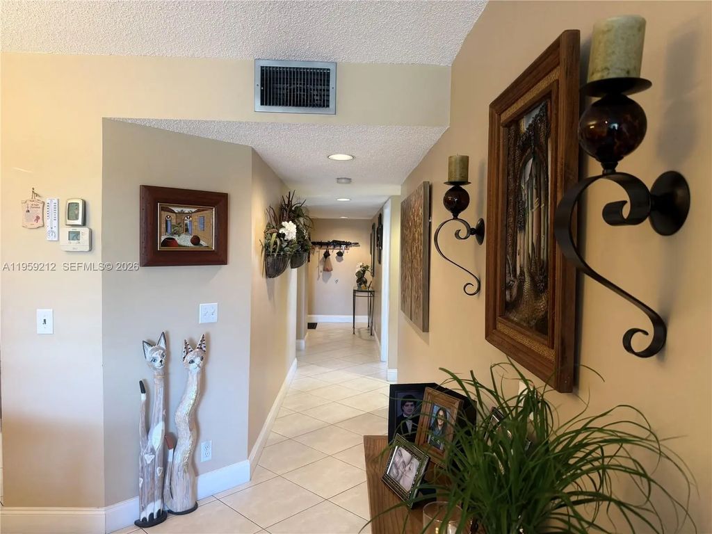 1100 Sw 130th Avenue #401h, Pembroke Pines