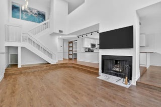 Photo of Listing #R11161568