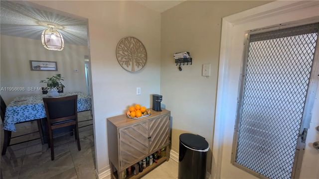 5 of 24 - 5300 Washington Street #t324, Hollywood, FL