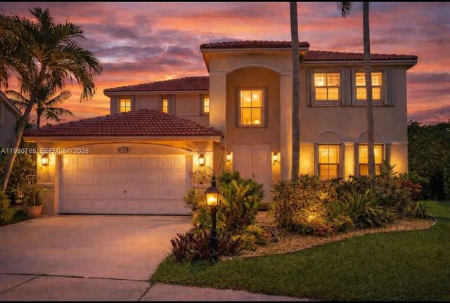 4209 Pinewood Lane, Weston