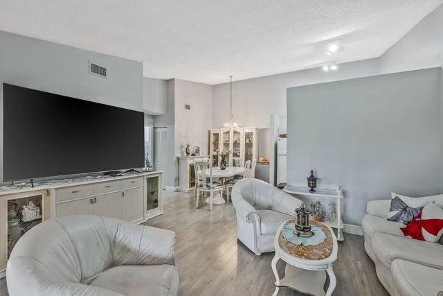 5 of 14 - 6544 Chasewood Drive #h, Jupiter, FL