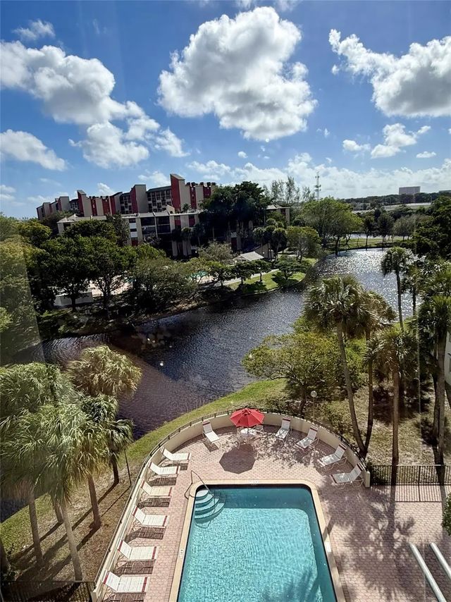2 of 30 - 2304 S Cypress Bend Drive #615, Pompano Beach, FL