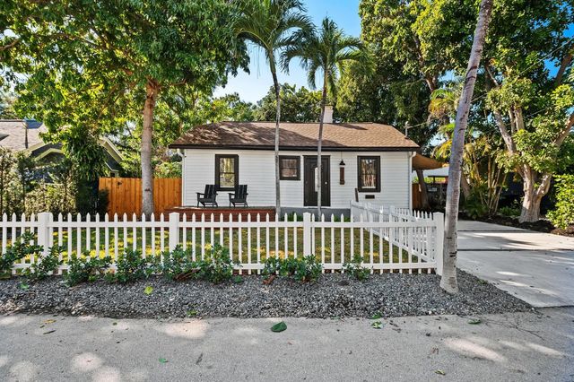 713 Ne 17th Road, Fort Lauderdale
