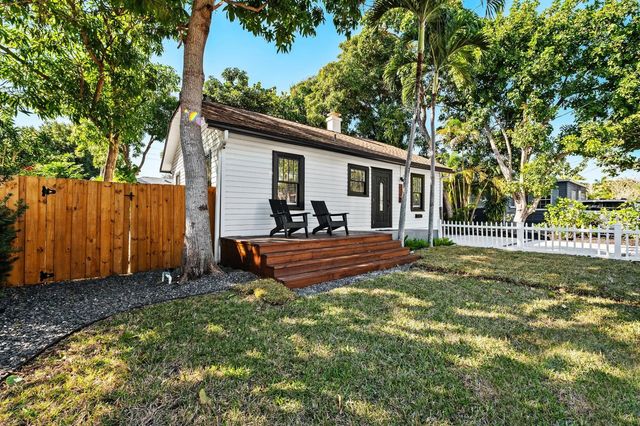 2 of 27 - 713 Ne 17th Road, Fort Lauderdale, FL