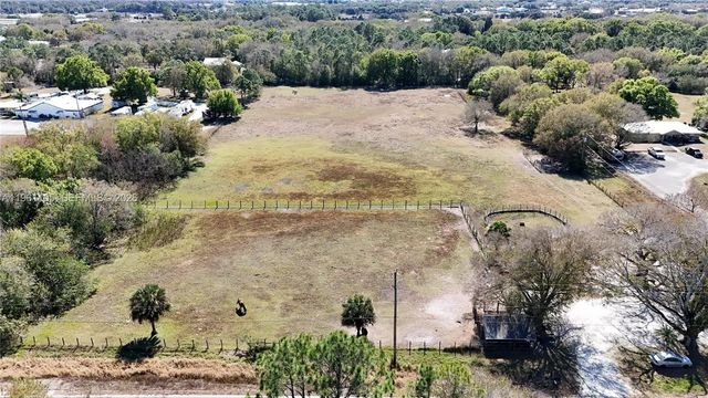 2 of 32 - 448 Nw 34th Street, Okeechobee, FL