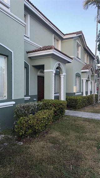 Photo of Listing #F10550906