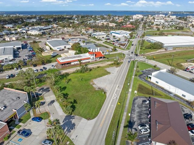 3 of 4 - 1013 Taylor Road, Punta Gorda, FL
