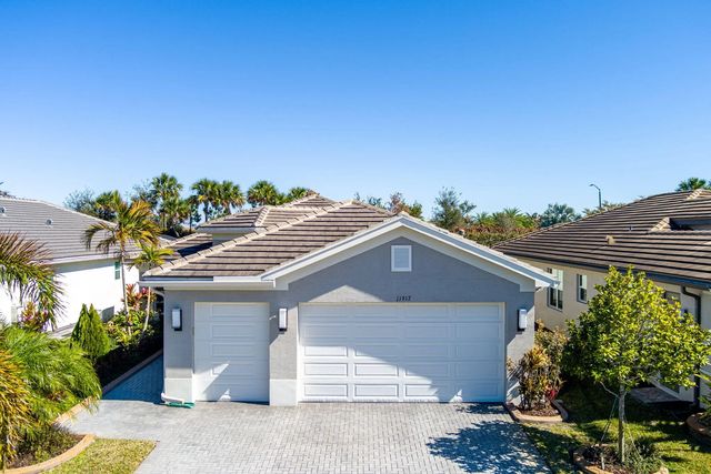 4 of 70 - 11917 Sw Seahorse Springs Terrace, Port St. Lucie, FL