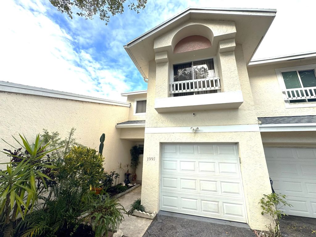 1997 Discovery Circle #1997, Deerfield Beach