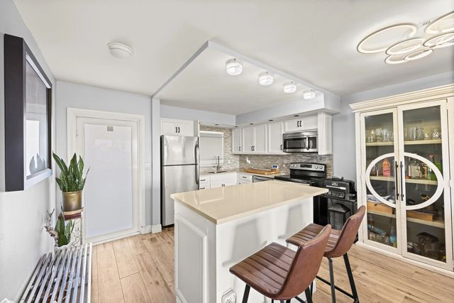 3 of 36 - 231 E Lantana Road #402, Lantana, FL