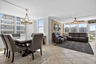 Photo of Listing #R11161735