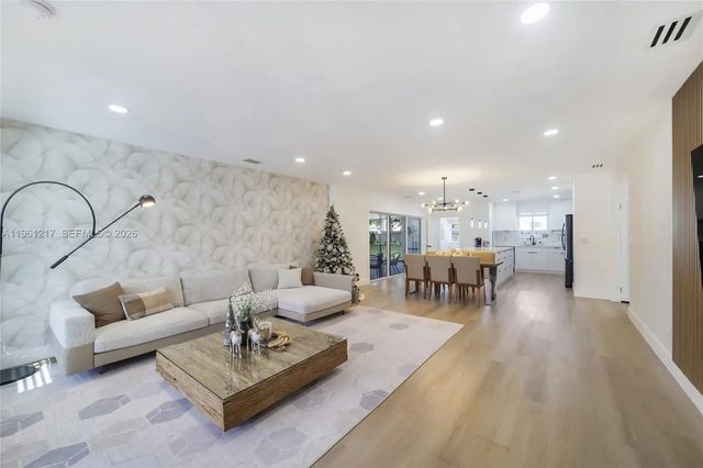 45 Ne 124th Terrace, North Miami