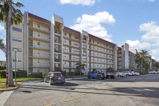 Photo of Listing #R11161778