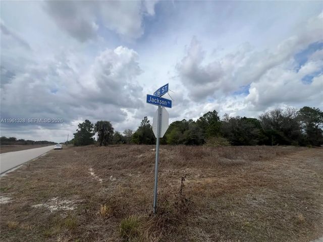 3 of 5 - 2805 E 16 Street, Lehigh Acres, FL