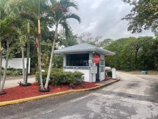 Photo of Listing #F10550977