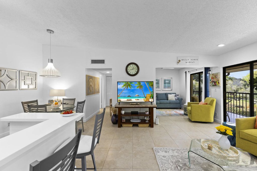 15492 Lakes Of Delray Boulevard #203, Delray Beach
