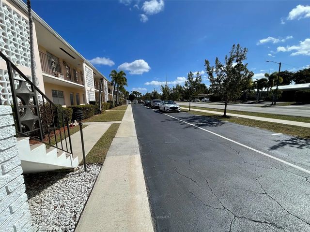 5 of 43 - 2141 Ne 56th Street #209, Fort Lauderdale, FL
