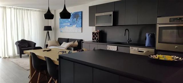 4 of 22 - 345 Ocean Drive #512, Miami Beach, FL