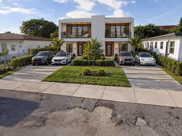 10 Nw Street, Hallandale Beach