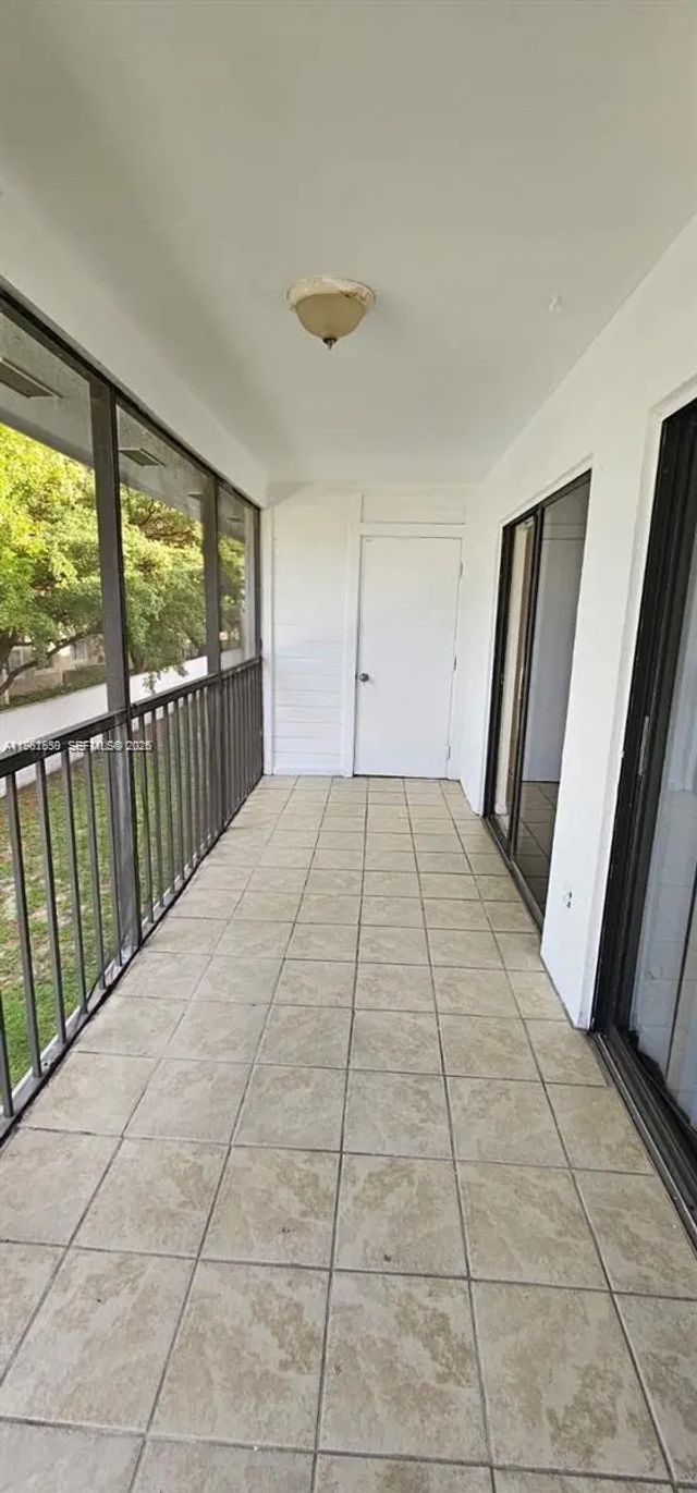 3 of 7 - 18965 Nw 62nd Avenue #202, Hialeah, FL