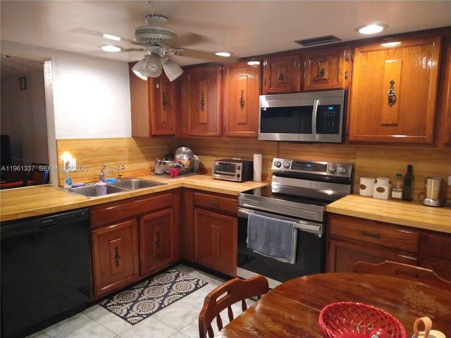 3 of 23 - 7554 Stirling Road #105, Davie, FL