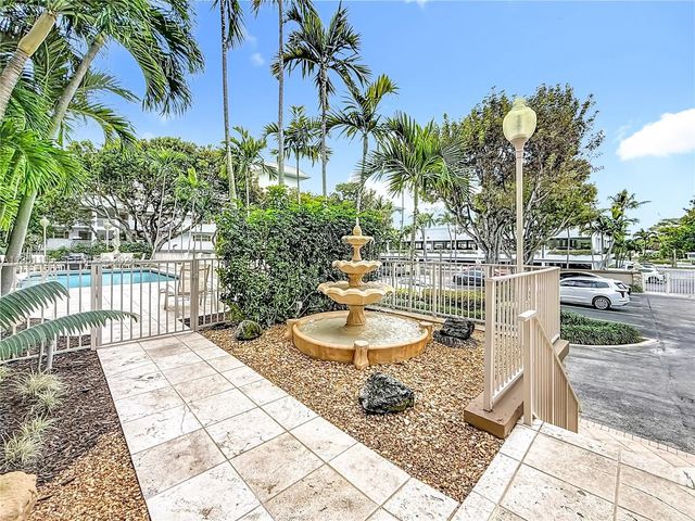 5 of 49 - 1710 S Ocean Lane #404, Fort Lauderdale, FL