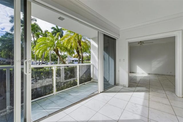 3 of 27 - 1 Harbour Way #108, Bal Harbour, FL