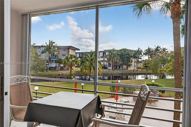 2800 Nw 47th Terrace #205b, Lauderdale Lakes