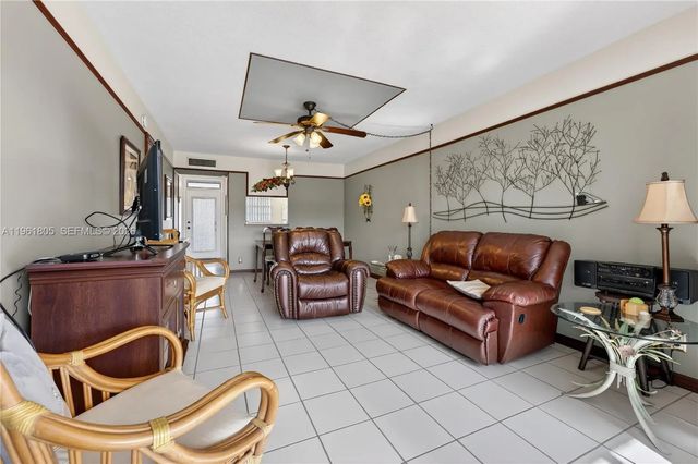 5 of 38 - 2800 Nw 47th Terrace #205b, Lauderdale Lakes, FL