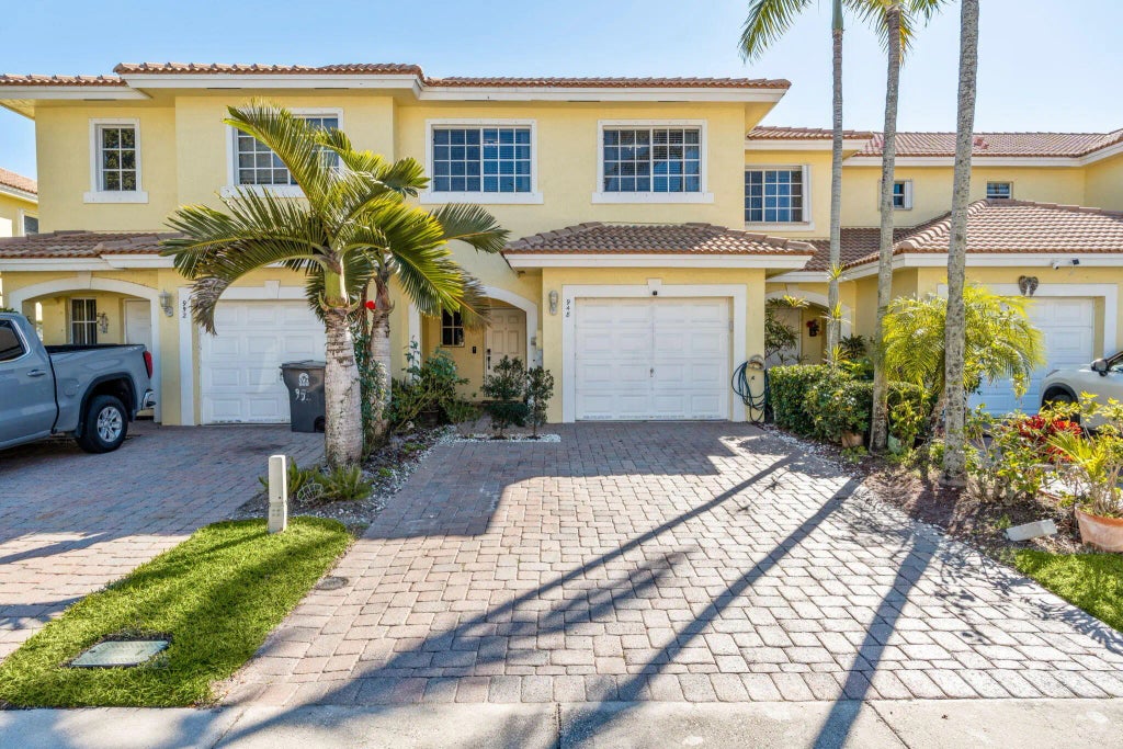 948 Imperial Lake Road, West Palm Beach