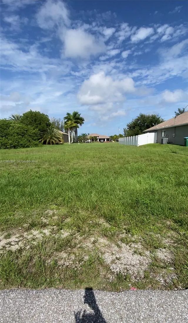2336 Nw 35th Place, Cape Coral
