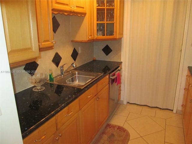 3 of 14 - 231 174th Street #1706, Sunny Isles Beach, FL