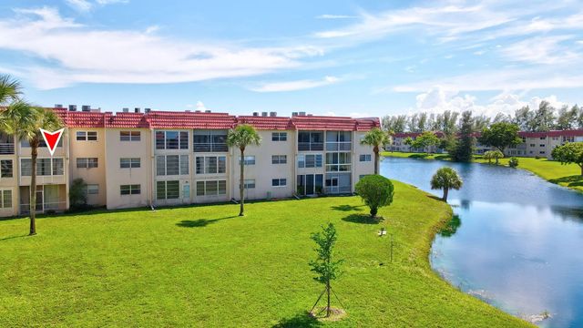 2751 E Sunrise Lakes Drive #204, Sunrise