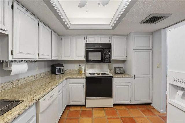 3 of 55 - 400 Nw 127th Avenue #13, Plantation, FL