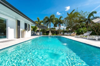 Photo of Listing #R11162127