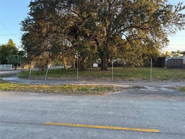 11450 Sw 40th Street, Miami