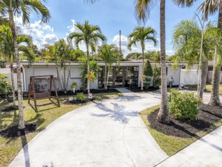 Photo of Listing #R11162135