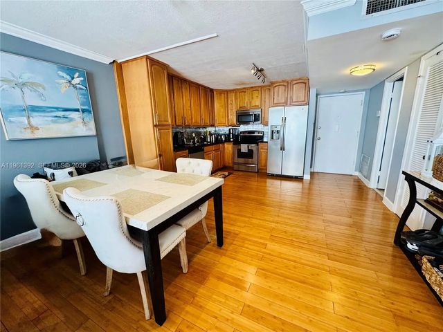 3 of 46 - 18051 Biscayne Boulevard #503, Aventura, FL