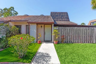 Photo of Listing #R11162177