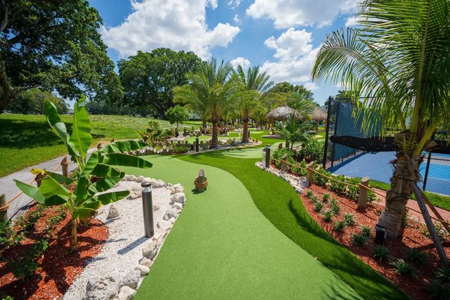 290 Farnham M, Deerfield Beach
