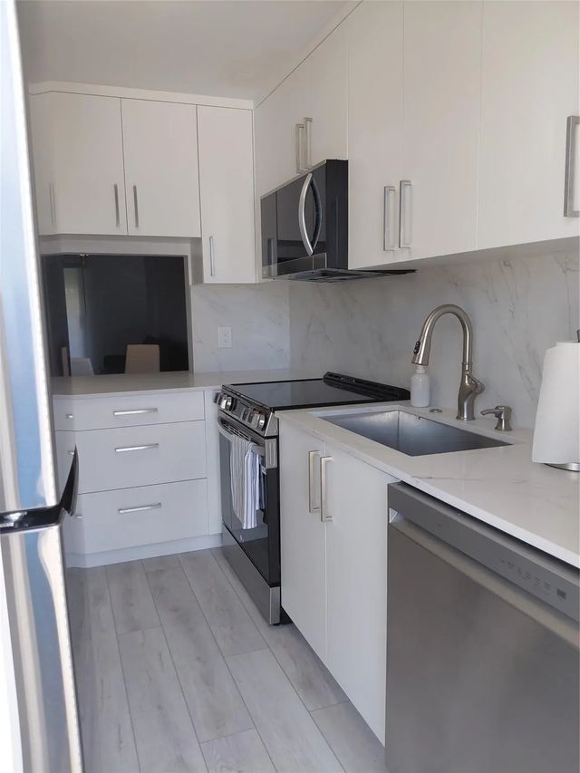 5 of 36 - 1951 Ne 39th Street #127, Lighthouse Point, FL
