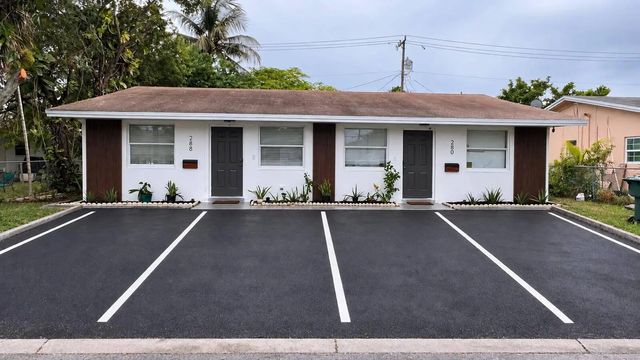 280 Ne 40th Court, Oakland Park