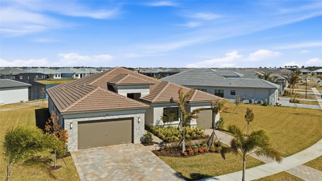 Photo of Listing #F10549504