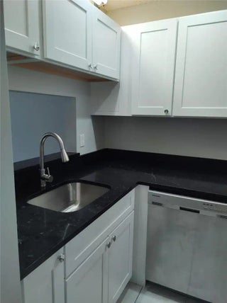 Photo of Listing #F10551259