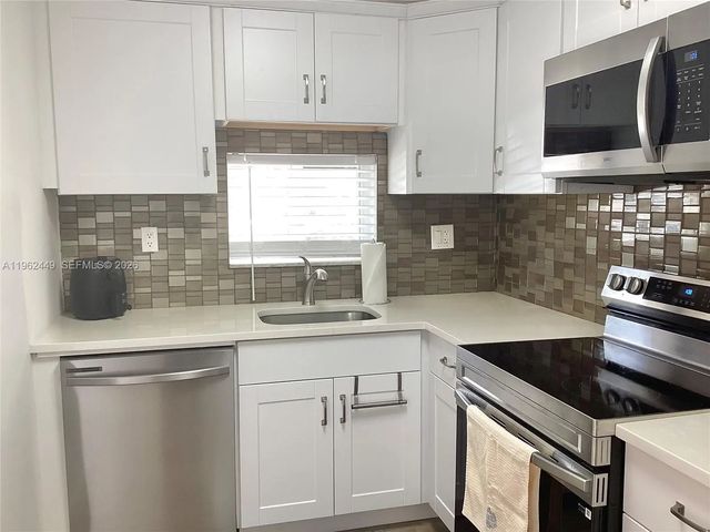 4 of 75 - 9423 S Hollybrook Lake Drive #106, Pembroke Pines, FL
