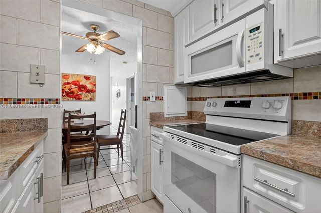 5 of 28 - 16901 Ne 13th Avenue #108, Miami, FL