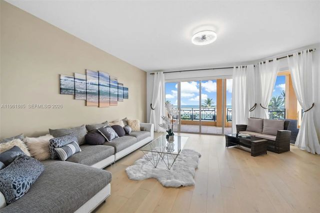 4 of 17 - 3415 N Ocean Drive #204, Hollywood, FL