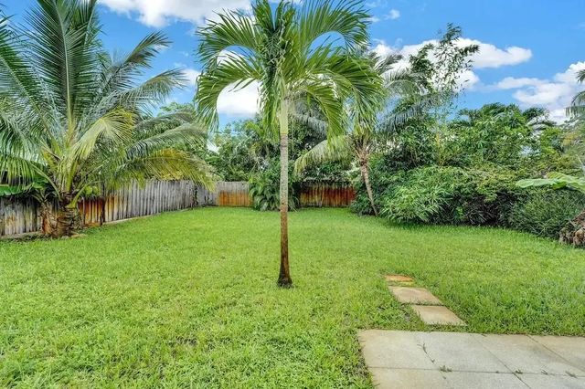 3 of 33 - 820 Ne 17th Street, Fort Lauderdale, FL