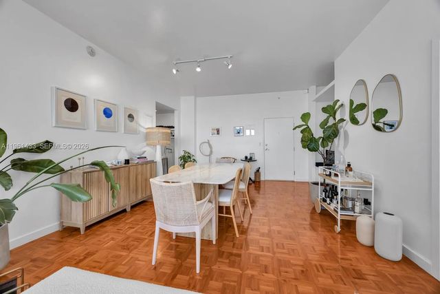 5 of 20 - 90 Edgewater Drive #ph25, Coral Gables, FL